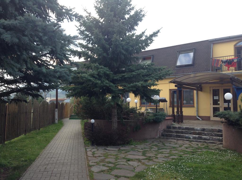 Penzion Agrothermal Bešeňová Extérieur photo