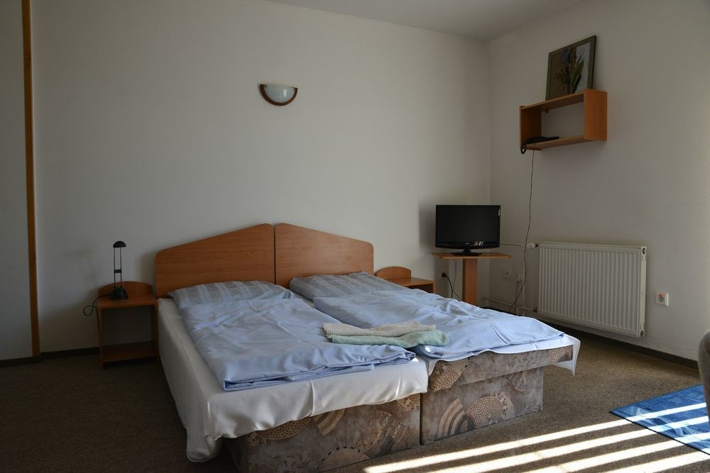 Penzion Agrothermal Bešeňová Extérieur photo