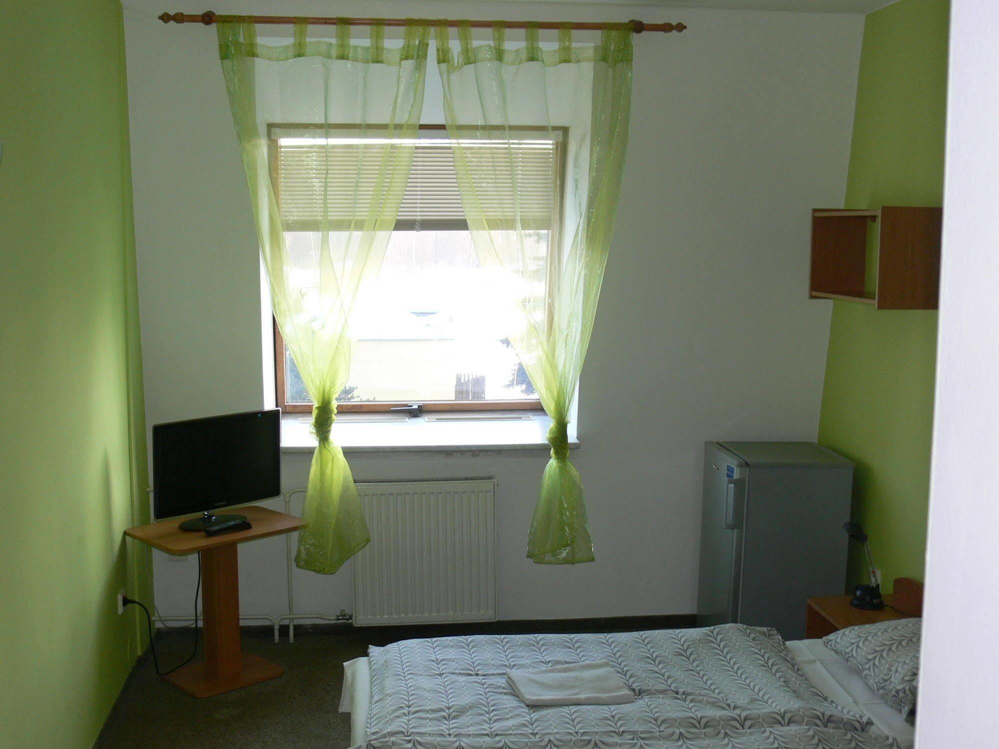 Penzion Agrothermal Bešeňová Extérieur photo